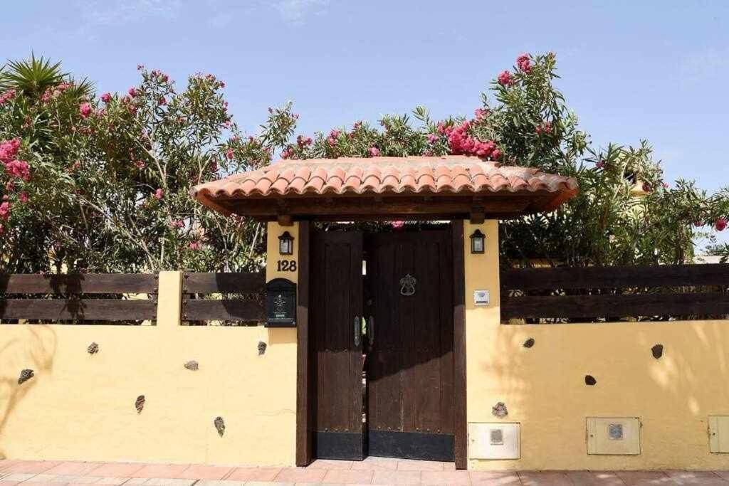 Aurora Mari Villa Your Dream Steps From The Ocean Shore Caleta De Fuste Εξωτερικό φωτογραφία
